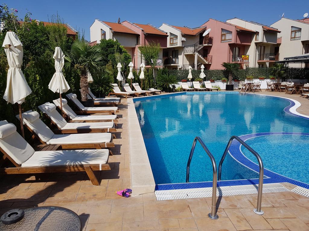 Aria Complex Aparthotel Sveti Vlas Luaran gambar